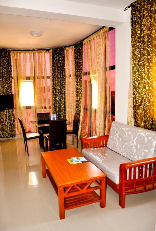 Guest House Lumen Lome Exterior photo